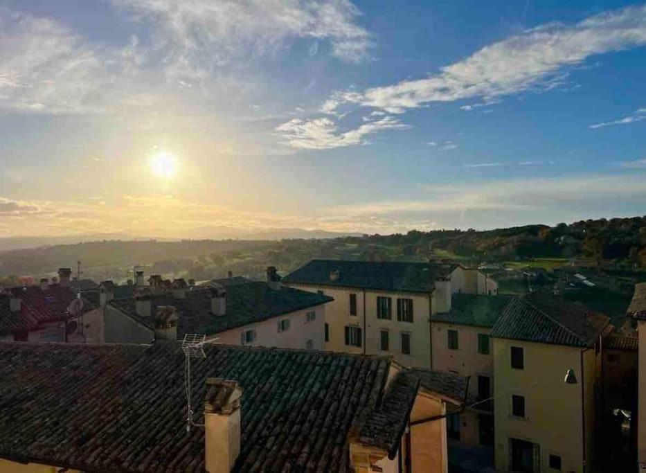 La Casina Di Nada Apartman Massa Martana Kültér fotó